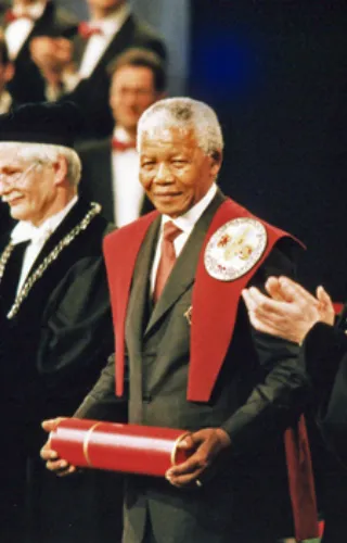 Het ere&shy;doctoraat van Nelson Mandela